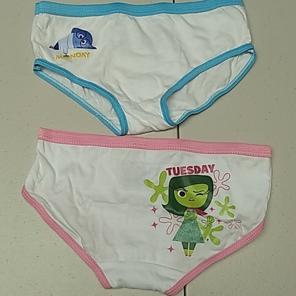 Girls underwear size 6 Inside out - Picture 2 of 6